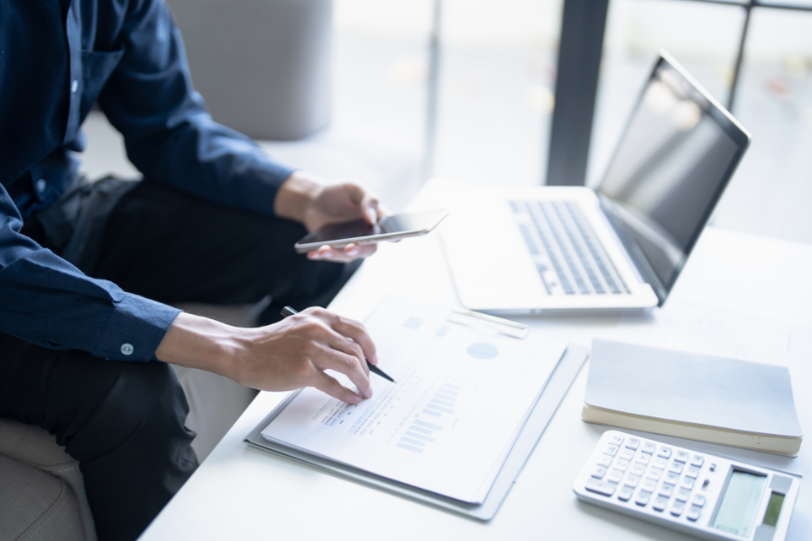 Version 1.1 Guidelines Explained: What Changed for Retention Billing, Advance Payments and Storage 1 UAE e-invoicing guidelines version 1.1